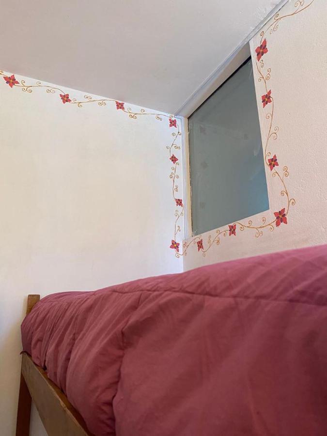 أويانتيتامْبو Hostal Chaska Wasi المظهر الخارجي الصورة